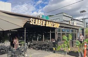 Slaber Bakeshop, Kafe Viral Kekinian di Timika