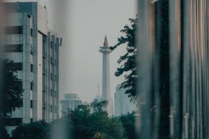 Rahasia Sejarah Monas Jakarta: Mengupas Filosofi Lingga-Yoni dan Makna Emas di Puncaknya!