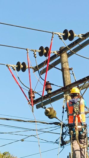 Pemadaman Listrik Bergiliran Terjadi di Jember, PLN Klarifikasi Isu Blackout dan Kelangkaan Batu Bara
