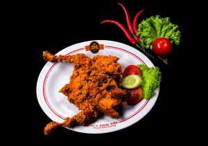 Sejarah Ayam Goreng Mbok Berek, Kuliner Legendaris yang Favorit di Indonesia