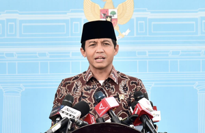 Menhut Raja Juli Akui Bupati Kuansing Tinggalkan Amplop di Kantornya, Klaim Sudah Dikembalikan!
