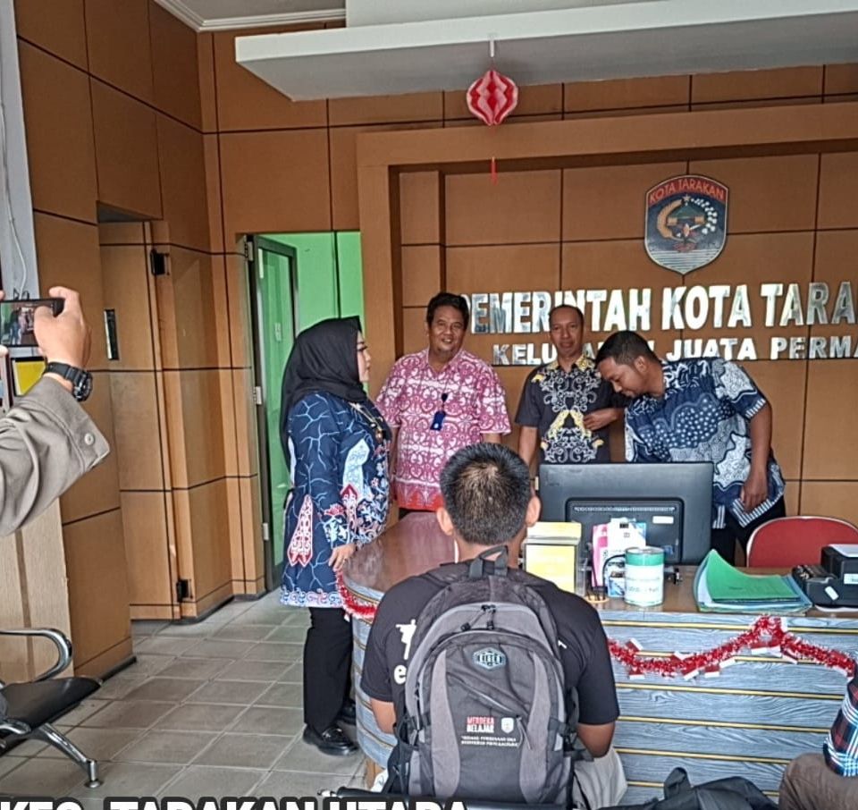 Sidak Hari Pertama Kerja, Camat Tarakan Utara Tekankan Disiplin Pegawai