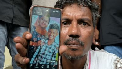Proses Identifikasi Lambat, Keluarga Korban Air India Terus Menanti