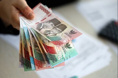 Rupiah Melemah Usai The Fed Putuskan untuk Tidak Ubah Suku Bunga