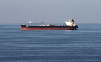 Iran Ancam Tutup Selat Hormuz, Harga Minyak Dunia Terancam Meroket Tajam