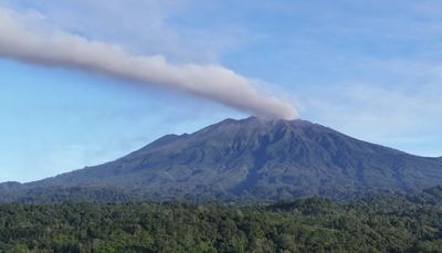 Gunung Raung Erupsi Lagi, PVMBG hingga BPBD Jember Imbau Warga untuk Jauhi Lokasi