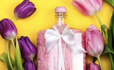 17 Ide Nama Usaha Parfum Bunga Tulip Estetik dan Buat Bisnismu Harum Kemana-mana!
