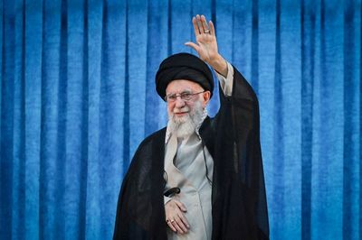 Ayatollah Ali Khamenei: Iran akan Menang atas Israel dengan Izin Allah