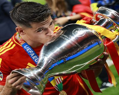 Dihubungi Cesc Fabregas, Alvaro Morata Tak Menutup Kemungkinan Gabung Como