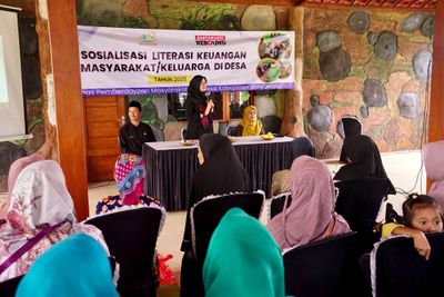Cegah Ibu Rumah Tangga Terjerat Pinjol, Bupati Banyuwangi Dorong Literasi Keuangan Keluarga