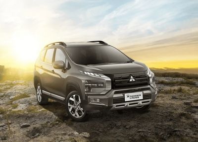 Mitsubishi Xpander Cross 2025 Dibuat Segar, Ini Perbedaan Fitur Terbaru Varian CVT dan MT