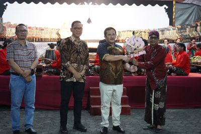 Pesan DPRD DIY Dalam Gelaran Wayang Berlakon Semar di DPRD DIY