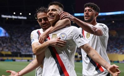 Claudio Echeverri Curi Perhatian saat Debut di Manchester City dengan Gol Tendangan Bebas