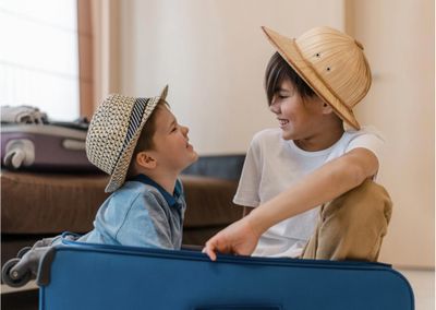 7 Tips Liburan Seru Bareng Anak Tanpa Drama ala Moms Gen Z