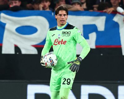 Onana Tak Memenuhi Ekspektasi, Manchester United Mulai Bidik Kiper Muda Atalanta