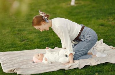 Mitos! Jemur Bayi Pagi Hari Gak Bisa Bantu Atasi Penyakit Kuning