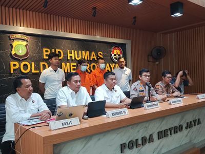 Dua Warga Malaysia Ditangkap, Sebarkan SMS Palsu Untuk Tipu Nasabah BCA
