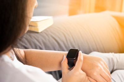 5 Penyebab Layar Apple Watch Tidak Menyala dan Cara Mengatasinya, Jangan Buru-buru Diservis