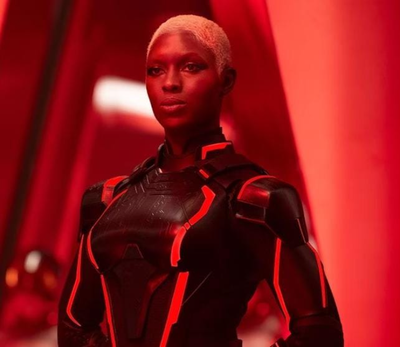 Tron: Ares Hadirkan Jodie Turner-Smith sebagai Athena yang Ganas dan Tanpa Ampun