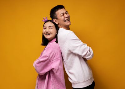 5 Tanda Pria Leo Diam-diam Jatuh Cinta Padamu, Apa Saja?