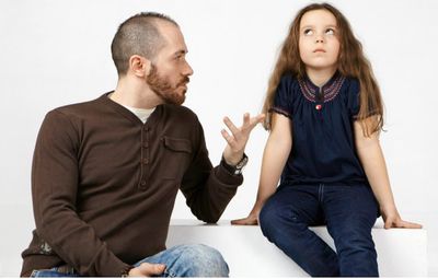 Sering Jadi Hal Misterius, Kenapa Anak Perempuan Sering Ngambek Sama Ayahnya?