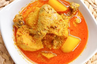 6 Resep Kari Ayam Spesial Rumahan, Cara Membuatnya Simple!