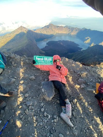 Keren, Bocah Asal Mataram Taklukkan Rinjani