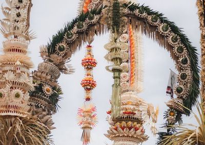 Lebih dari Hiasan, Penjor adalah Simbol Hidup Orang Bali