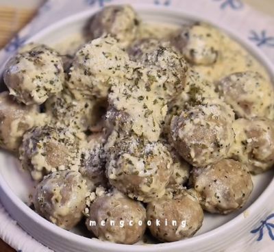 Resep Creamy Meatballs: Hidangan Mewah dari Bakso Sapi ala Restoran