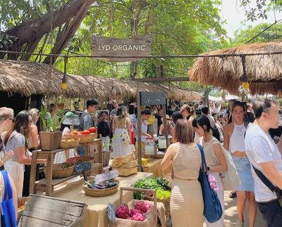 Sunday Market La Brisa: Pasar Mingguan Estetik di Tepi Pantai, Surganya Belanja Barang Lokal di Bali!