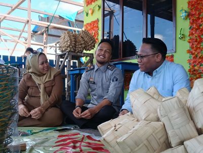 Dorong Peningkatan Nilai Ekonomi Karya Tradisional, Kanwil Kemenkum Kaltim Siapkan Kampung Ketupat sebagai Kawasan Karya Cipta (KKC)