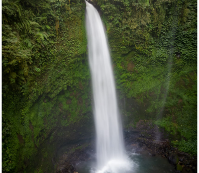 Melepas Penat di Nungnung Waterfall, Oase Sunyi di Jantung Bali