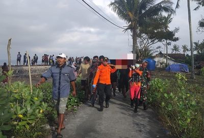 Menhub hingga Kapolda Jatim Tinjau Para Korban Kapal Tenggelam di Selat Bali
