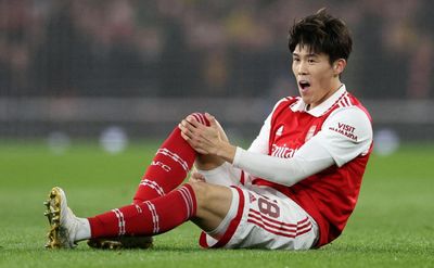 Cedera Lutut Tak Kunjung Sembuh, Arsenal dan Takehiro Tomiyasu Sepakat Akhiri Kontrak Lebih Awal