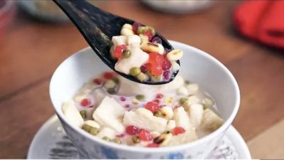 Resep Skoteng: Minuman Khas Jawa Tengah yang Menghangatkan Tubuh
