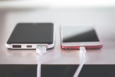 5 Penyebab Pengecasan HP Jadi Lambat, Bikin Kesal tapi Sering Diabaikan!