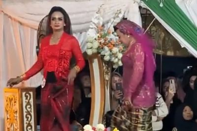Viral Waria di Barru Fashion Show Saat Pesta Pernikahan, Pakai Kebaya Bugis dan Diiringi Lagu Kasidah