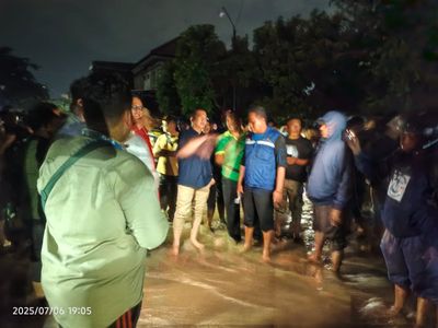 Tinjau Lokasi Banjir, Gubernur NTB Instruksikan Bantuan