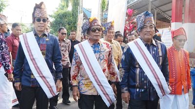 Kenakan Batik, Gubernur Kenalkan Budaya Kaltara di Karnaval The Legend of Pongtiku II 2025