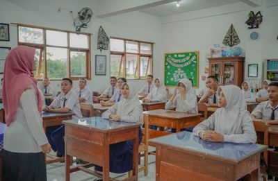 Guru Perempuan Rentan Alami Diskriminasi dan Kekerasan di Tempat Kerja
