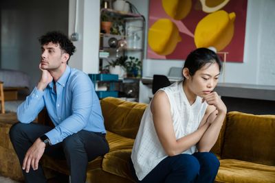 7 Cara Agar Pernikahan Tetap Harmonis Meski Diterpa Masalah, Apa Saja?