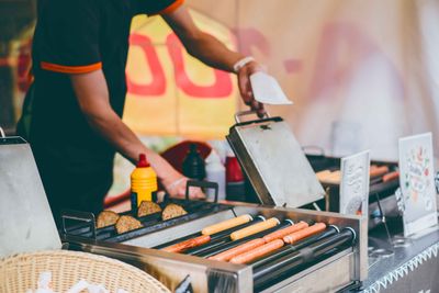 Perang Kuliner Kembali Pecah di Kendari, Ratusan Menu Ramaikan Kendari Food Festival 2025