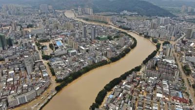 Banjir Besar Terjang China Barat Daya, Ribuan Warga Mengungsi