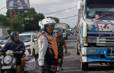Dishub Denpasar Tertibkan Kendaraan Parkir Sembarangan