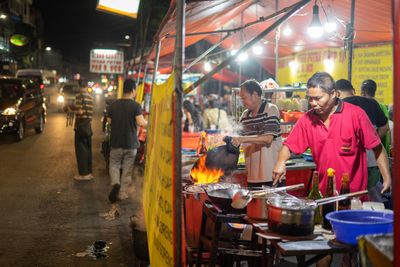 Jelajah Rasa Jakarta: Kuliner Betawi yang Gak Boleh Dilewatkan