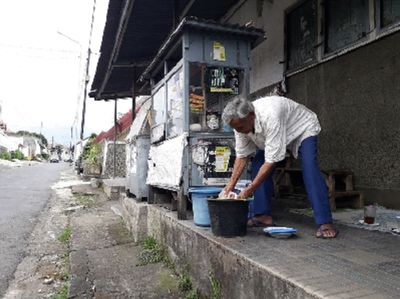 Mbah Marno dan Gerobak Penuh Cerita: Hidup Sederhana, Inspirasi Luar Biasa