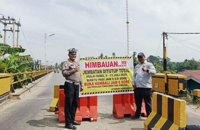 Jembatan Sungai Rokan Ditutup Total, Akses Dialihkan ke Jembatan Gantung Lubuk Bendahara