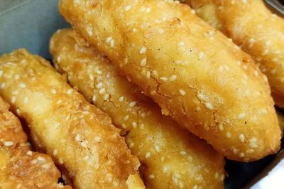 Resep Pisang Goreng Wijen ala Thailand: Renyah di Luar, Lembut di Dalam!