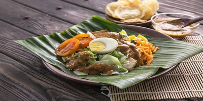 Resep Gado-gado Jakarta dengan Bumbu Kacang yang Lezat