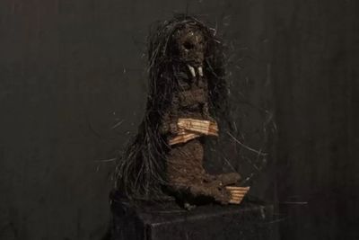 5 Arti Mimpi Boneka Jenglot Menurut Primbon Jawa, Pertanda Mistis?